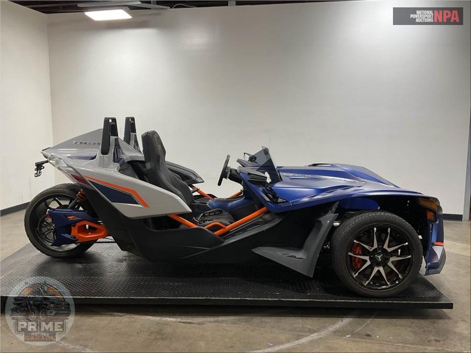 2022 Polaris SLINGSHOT R AUTODRIVE — фото 1