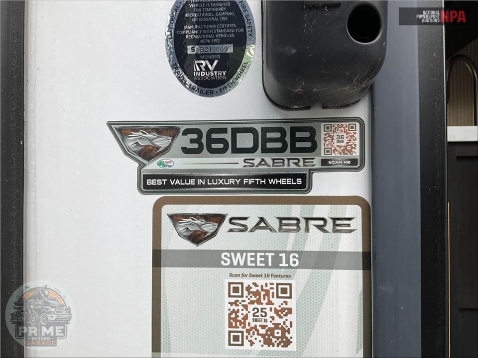 2025 Sabre By Forest River M-36DBB - FIFTH WHEEL SERIES — фото 5