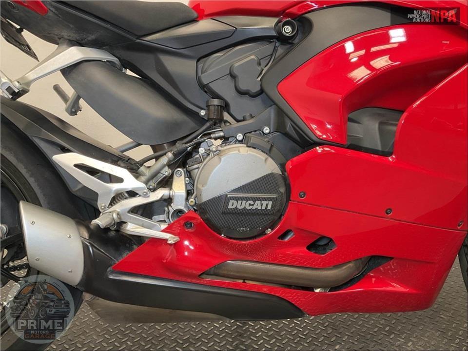 2023 Ducati PANIGALE V2 — фото 6