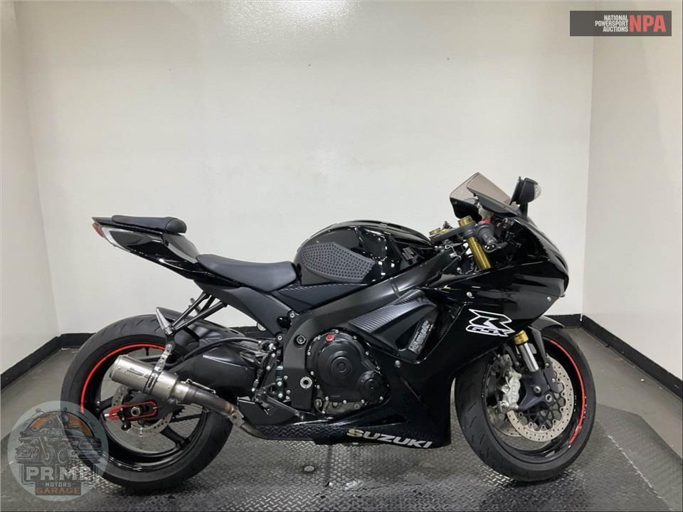 2021 Suzuki GSX-R750M1 — фото 1