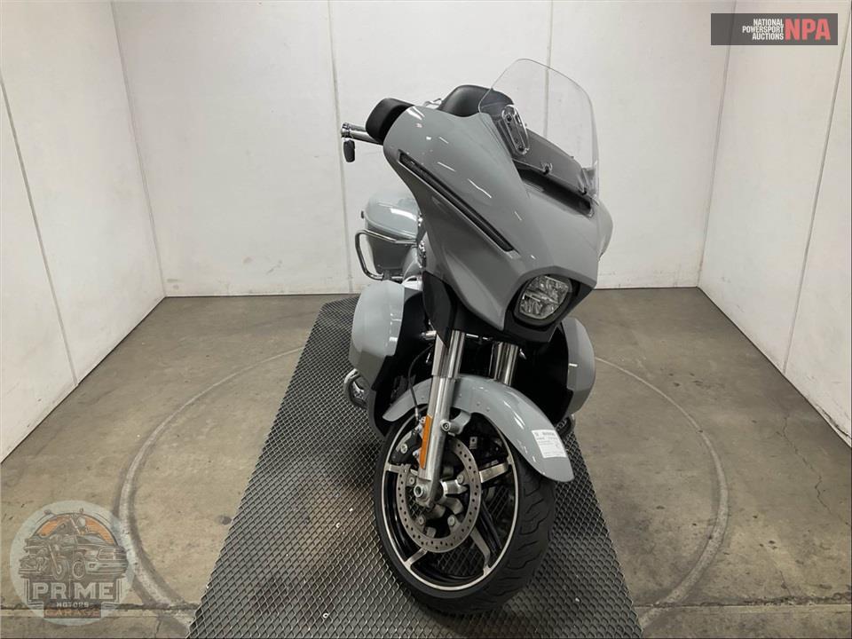 2025 Harley-Davidson FLHXU STEET GLIDE ULTRA — фото 2