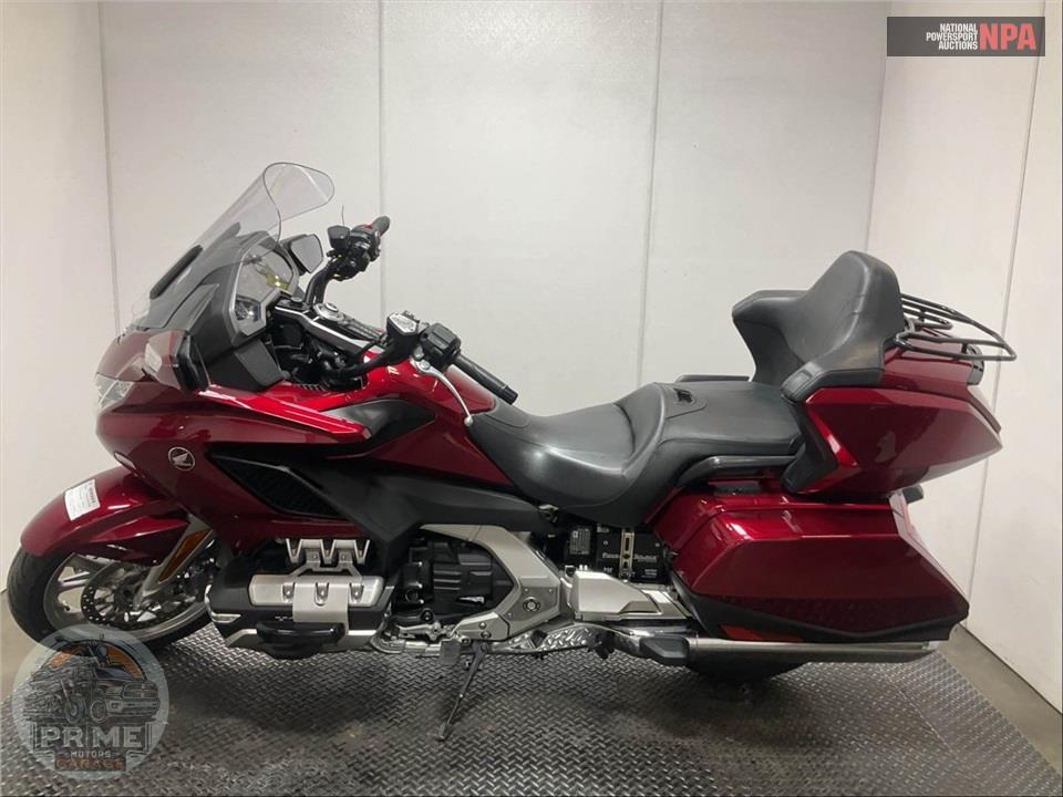 2018 Honda GL1800 GOLDWING TOUR (RED) — фото 3