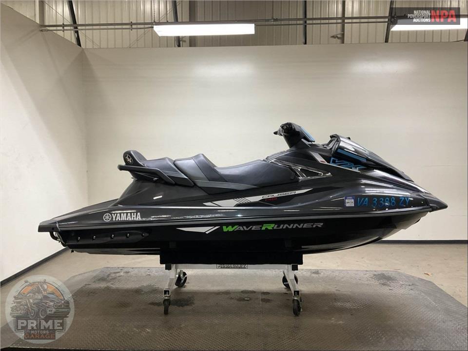 2017 Yamaha WAVE RUNNER VX CRUISER HO — фото 1