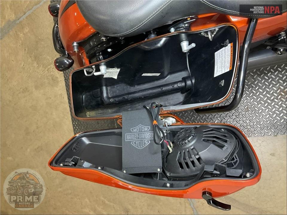 2019 Harley-Davidson FLHXS STREET GLIDE SPECIAL — фото 24