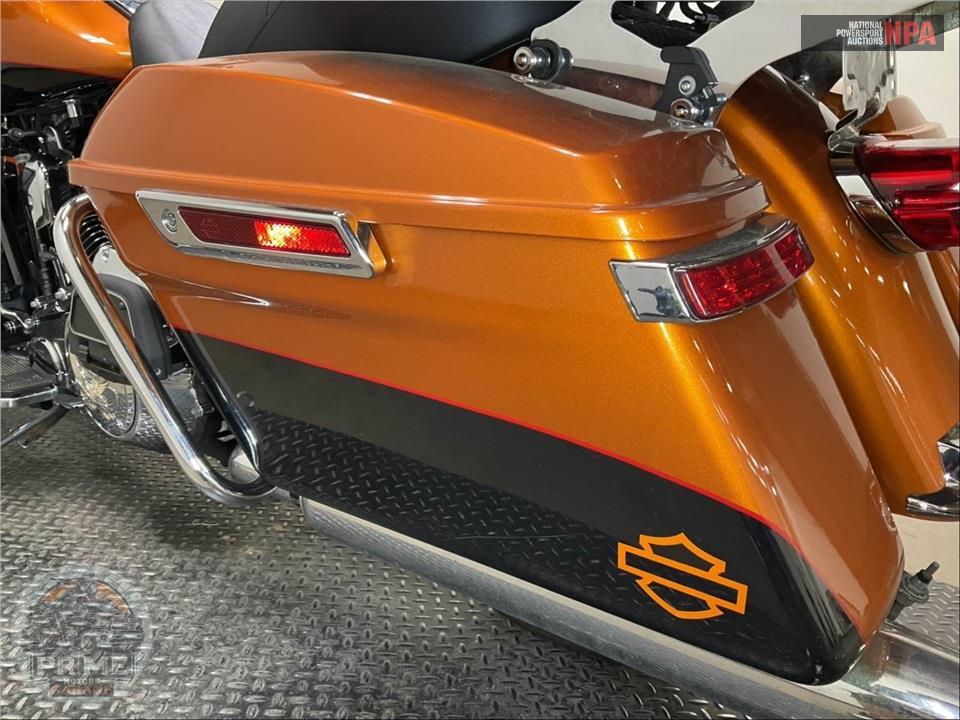 2014 Harley-Davidson FLHTK ELECTRA GLIDE ULTRA LIMITED — фото 19