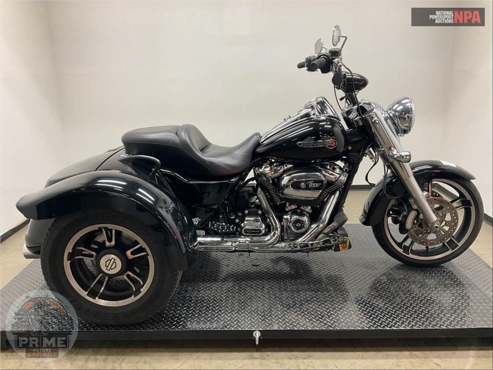 2017 Harley-Davidson FLRT FREEWHEELER — фото 1