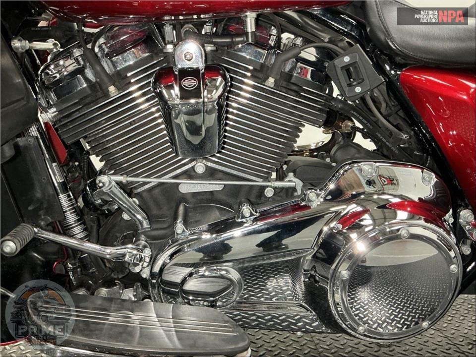 2018 Harley-Davidson FLHX STREET GLIDE — фото 7