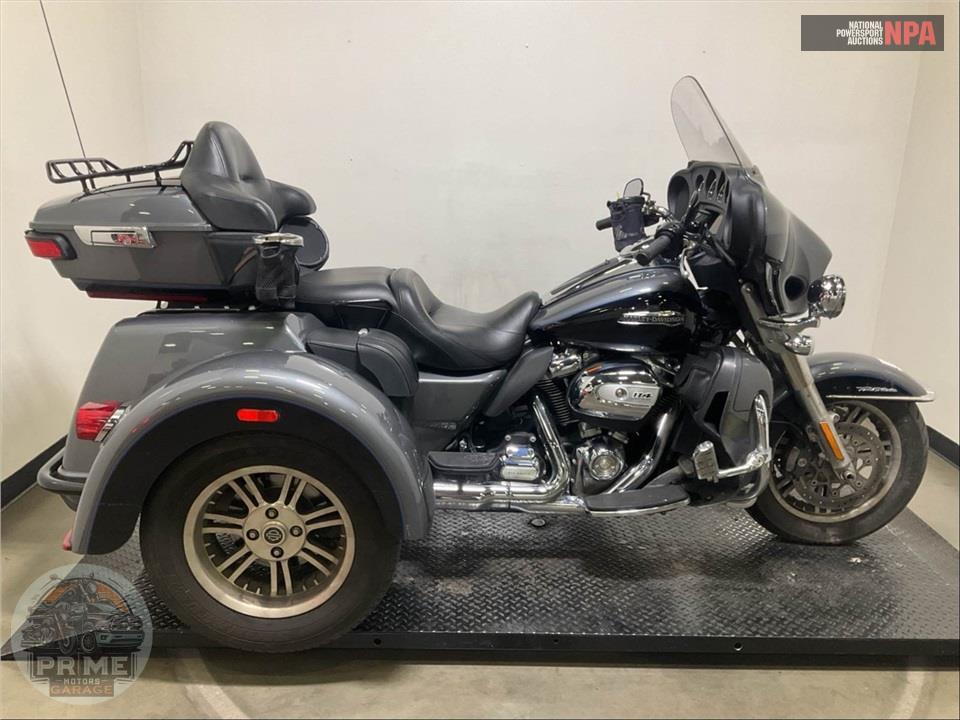 2021 Harley-Davidson FLHTCUTG TRI GLIDE ULTRA CLASSIC — фото 1