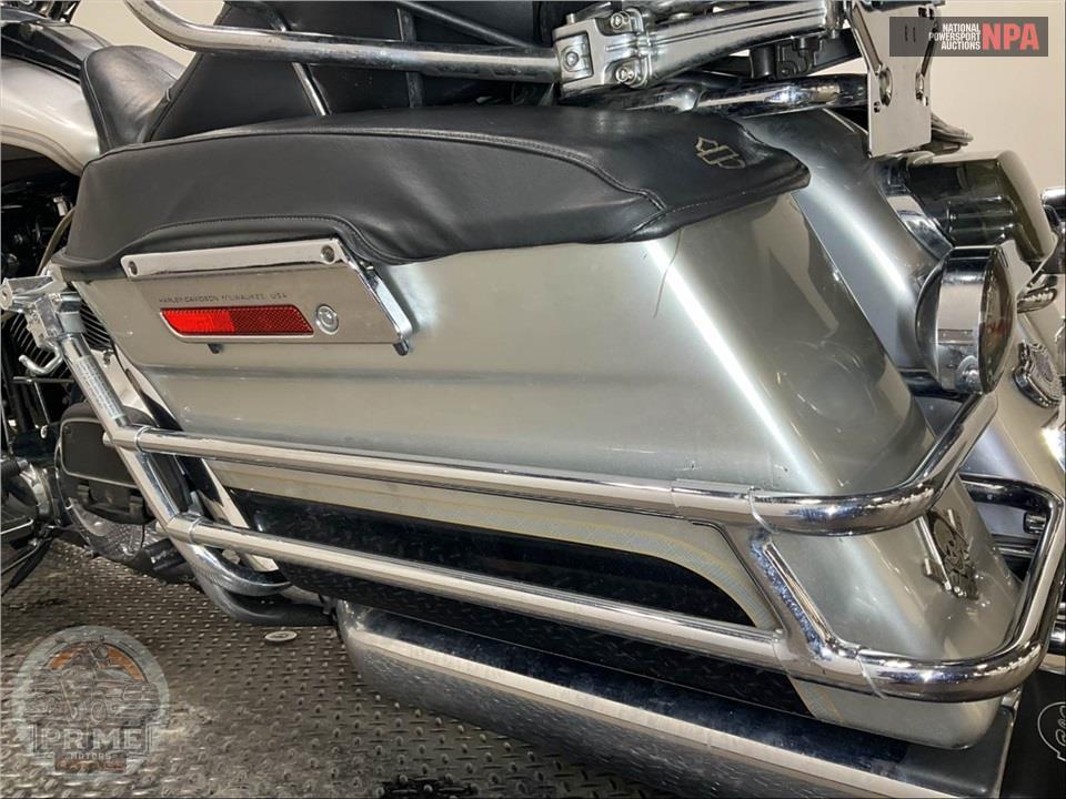 2003 Harley-Davidson FLHTCUI ULTRA CLASSIC ELECTRA GLIDE (Anniv) — фото 27