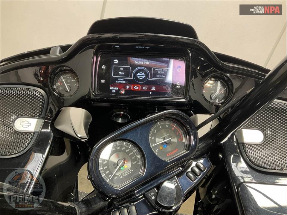 2022 Harley-Davidson FLTRXSE CVO ROAD GLIDE — фото 5