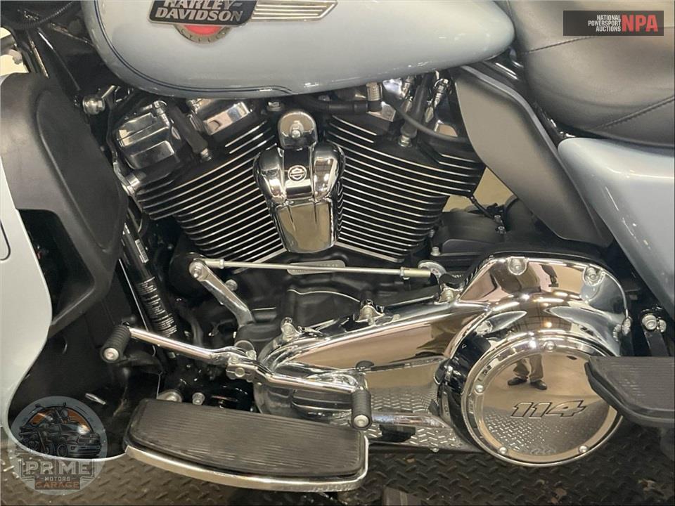 2023 Harley-Davidson FLHTCUTG TRI GLIDE ULTRA CLASSIC — фото 7