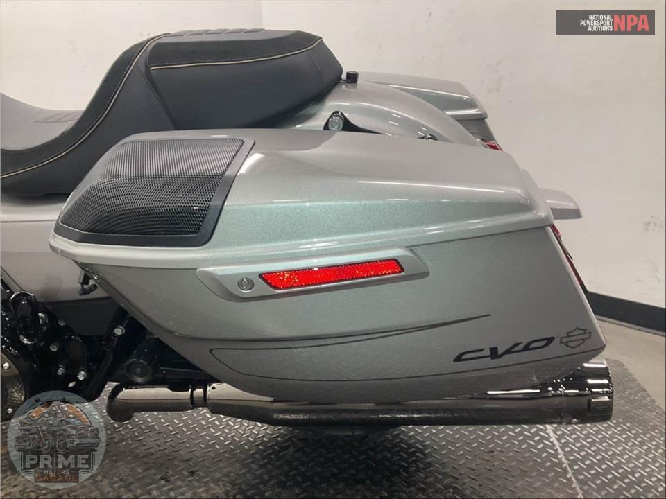 2023 Harley-Davidson FLHXSE CVO STREET GLIDE — фото 17
