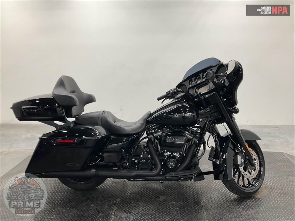 2018 Harley-Davidson FLHXS STREET GLIDE SPECIAL — фото 1