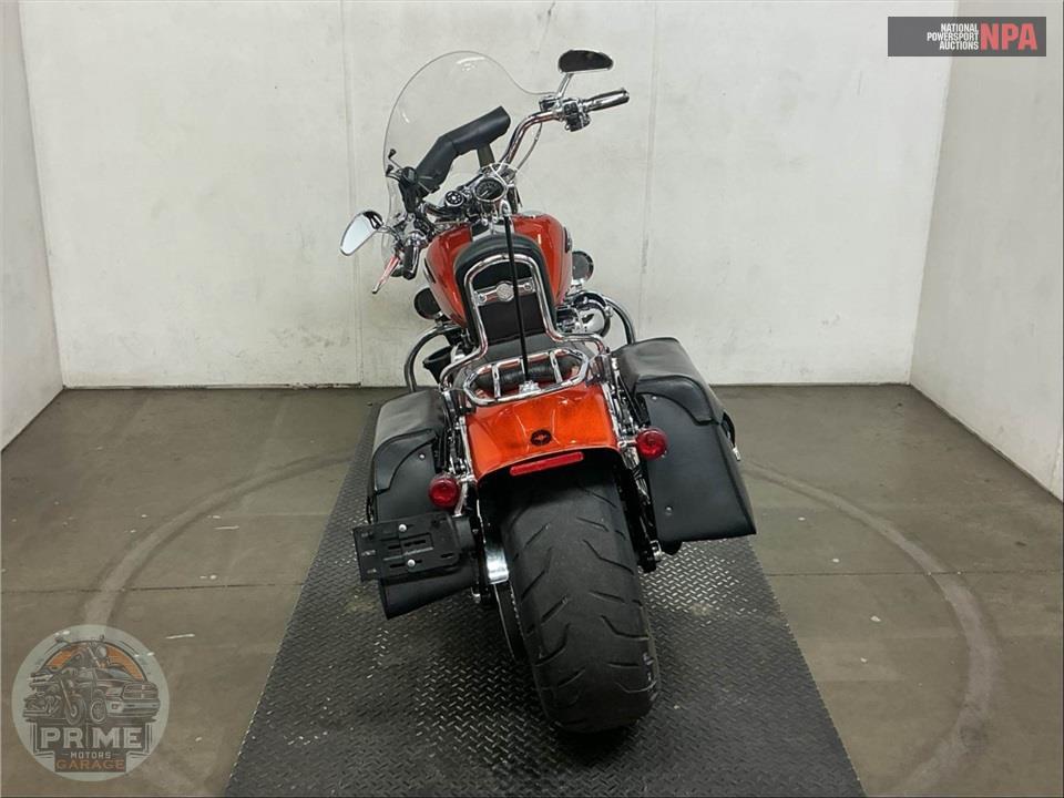 2014 Harley-Davidson FXSBSE CVO BREAKOUT — фото 4