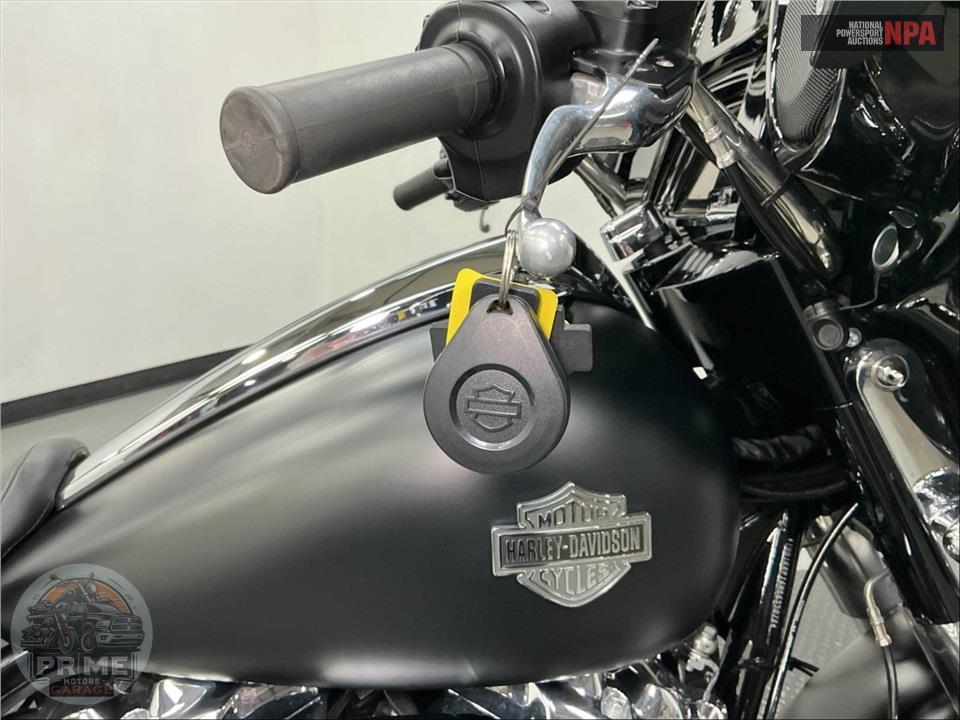 2022 Harley-Davidson FLHXS STREET GLIDE SPECIAL — фото 10