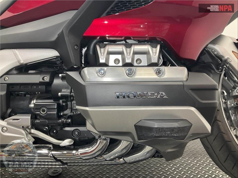 2018 Honda GL1800 GOLDWING TOUR (RED) — фото 6