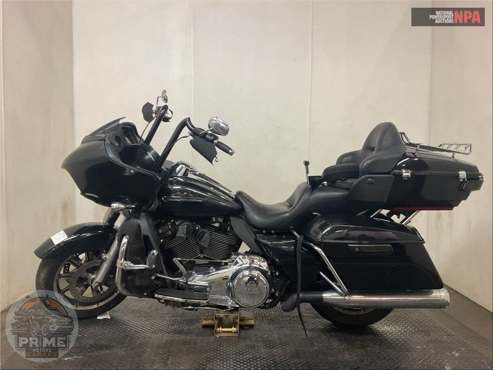 2019 Harley-Davidson FLTRU ROAD GLIDE ULTRA — фото 3