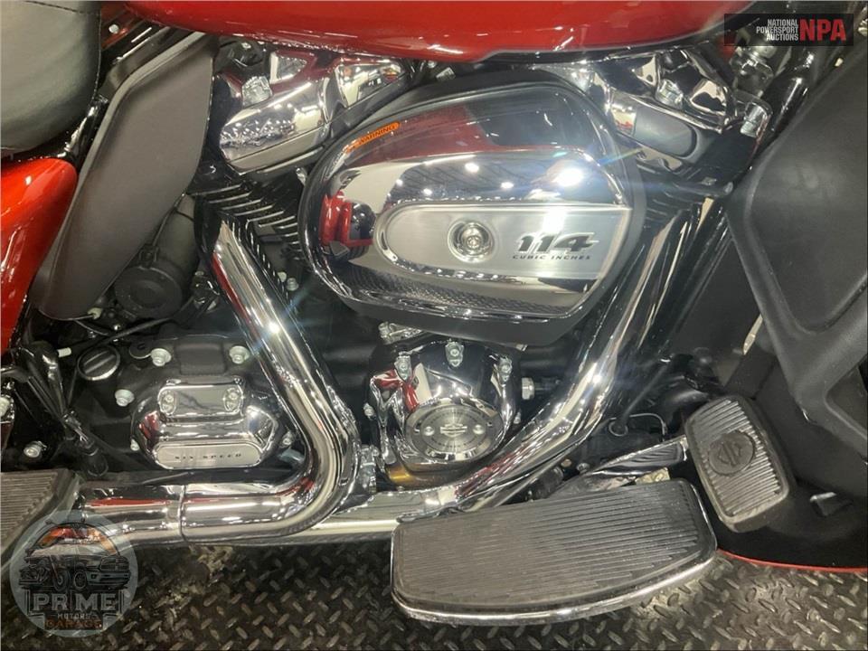 2025 Harley-Davidson FLHTCUTG TRI GLIDE ULTRA CLASSIC — фото 6