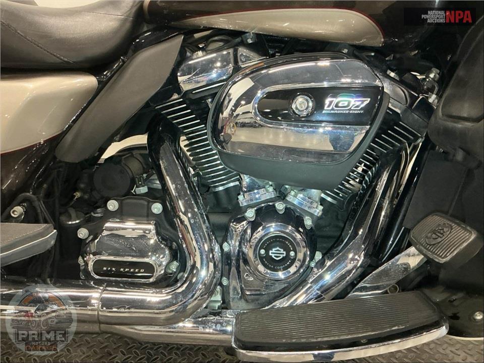 2018 Harley-Davidson FLTRU ROAD GLIDE ULTRA — фото 6