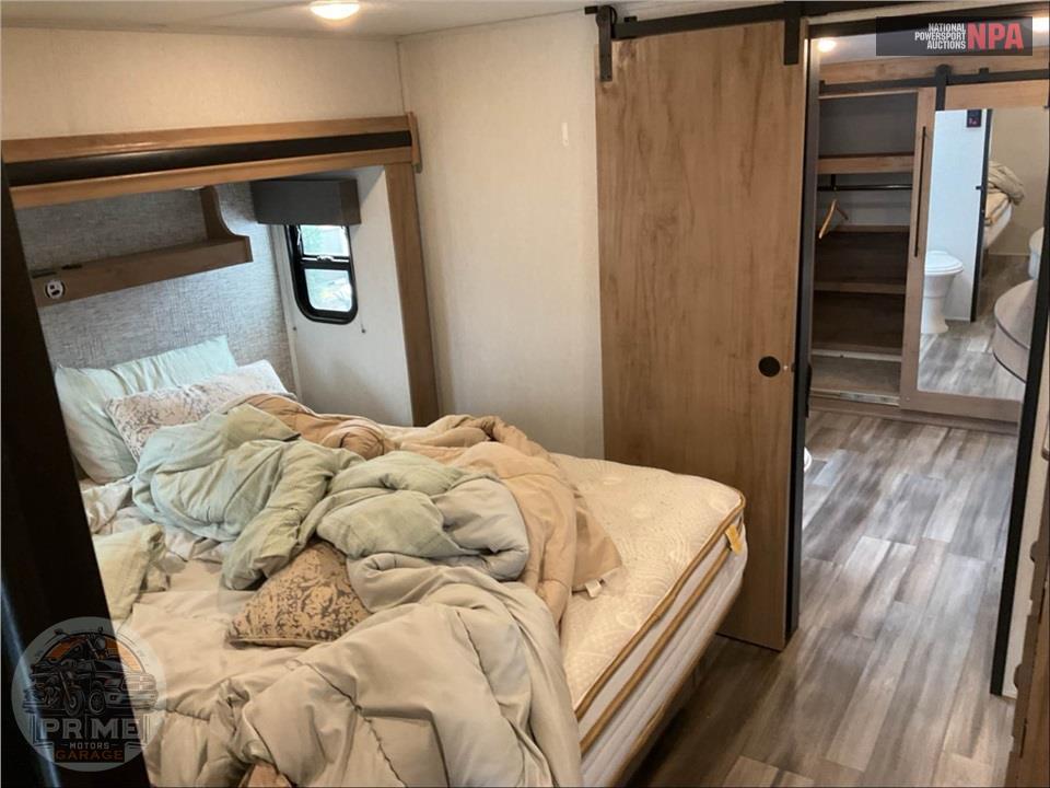 2024 Sabre By Forest River M-38RLH - FIFTH WHEEL SERIES — фото 11