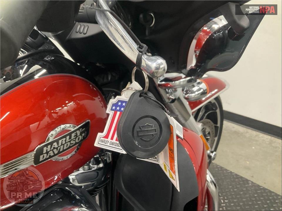 2025 Harley-Davidson FLHTCUTG TRI GLIDE ULTRA CLASSIC — фото 10