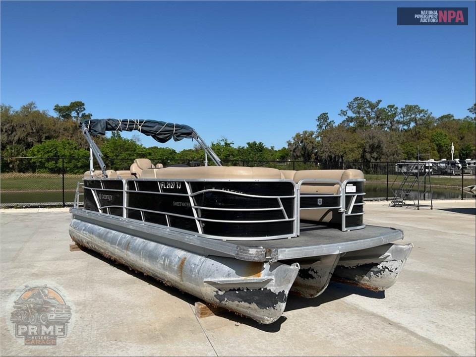 2023 Godfrey Pontoon Boats 2286 C(*)SWEETWATER SERIES L=23/E=1-150HP MERCURY — фото 1