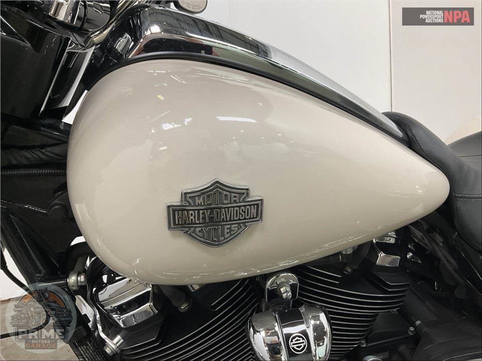 2022 Harley-Davidson FLHXS STREET GLIDE SPECIAL — фото 18