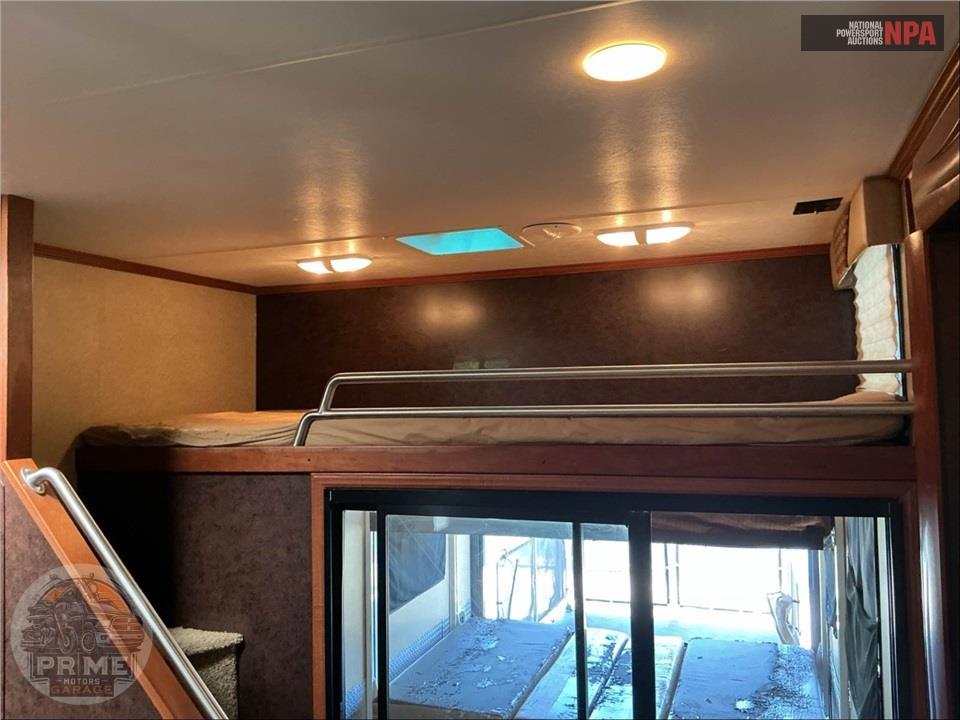 2013 Crossroads Rv M-4012 - ELEVATION TOY HAULER TOY HAULER SERIES — фото 21