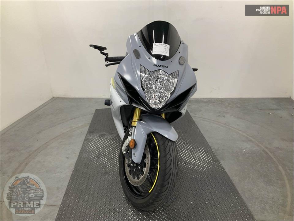 2022 Suzuki GSX-R750 — фото 2
