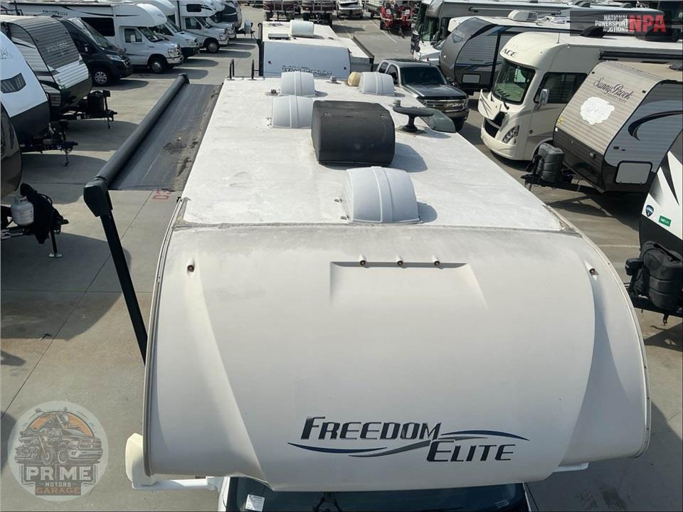 2018 Thor Motor Coach M-23H E350-V10 FREEDOM ELITE SERIES — фото 33
