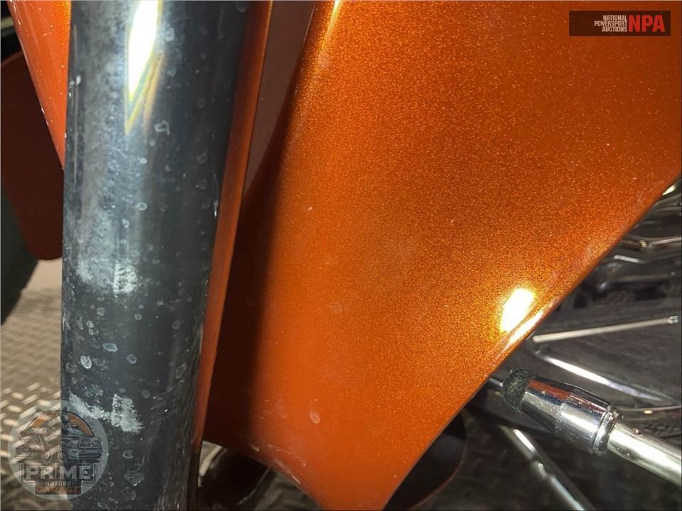 2015 Harley-Davidson FLTRUSE CVO ROAD GLIDE ULTRA — фото 17