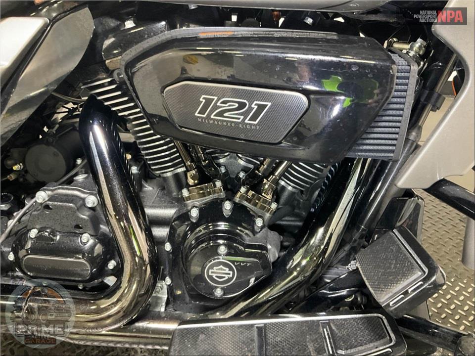 2023 Harley-Davidson FLTRXSE CVO ROAD GLIDE — фото 6