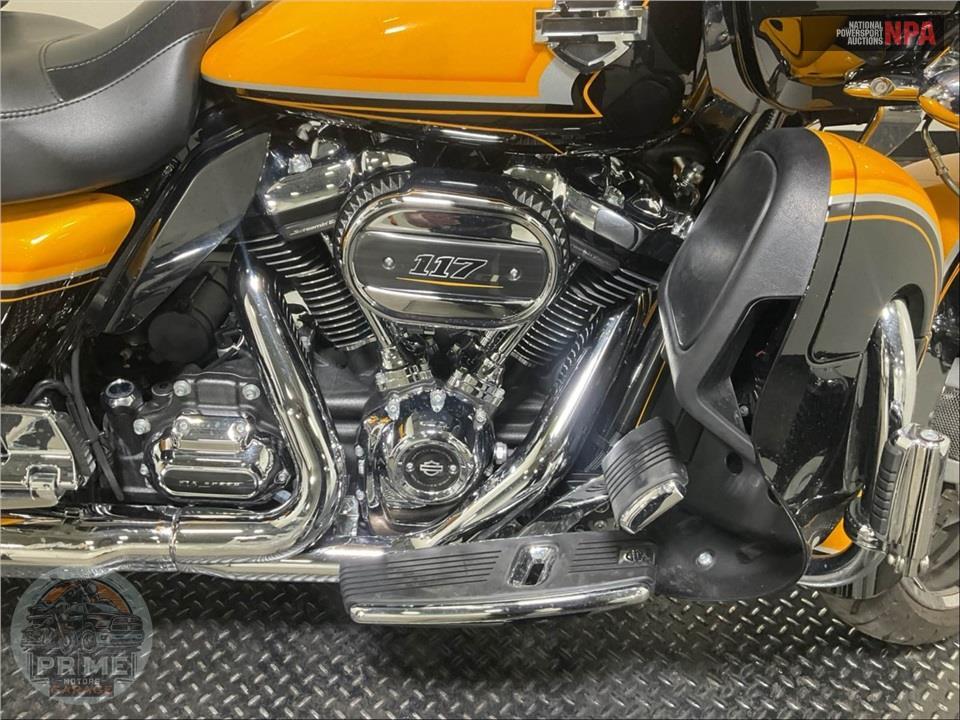 2022 Harley-Davidson FLTRKSE CVO ROAD GLIDE LIMITED — фото 6