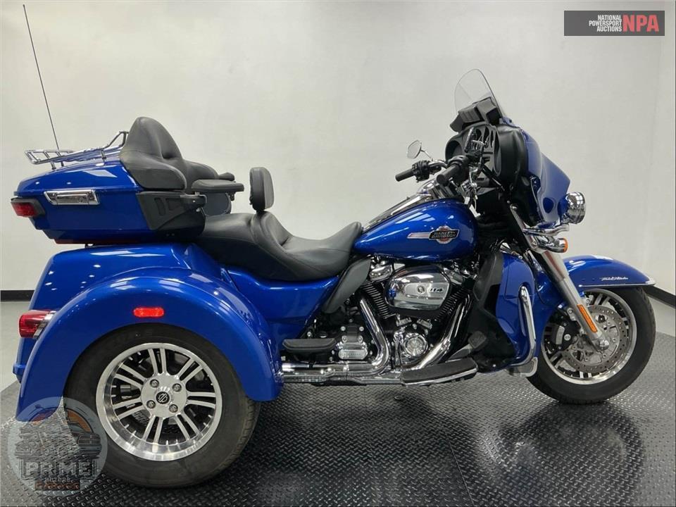 2024 Harley-Davidson FLHTCUTG TRI GLIDE ULTRA CLASSIC — фото 1