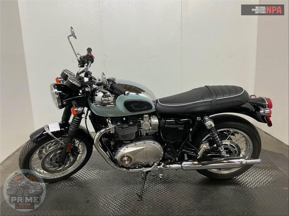 2023 Triumph BONNEVILLE T120 (CHROME EDITION) — фото 3