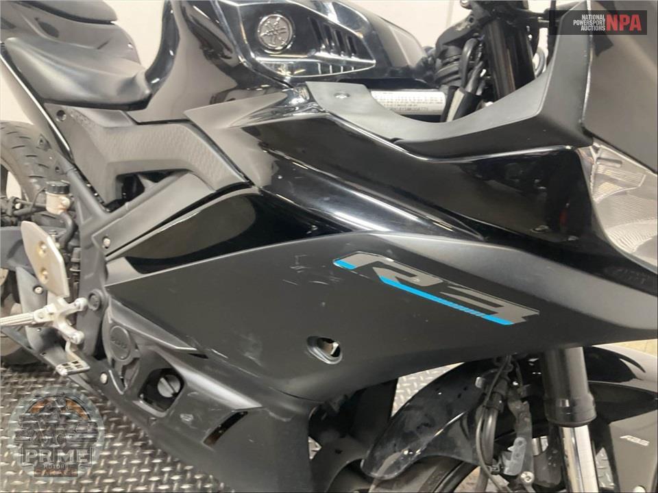 2022 Yamaha YZF-R3 — фото 26