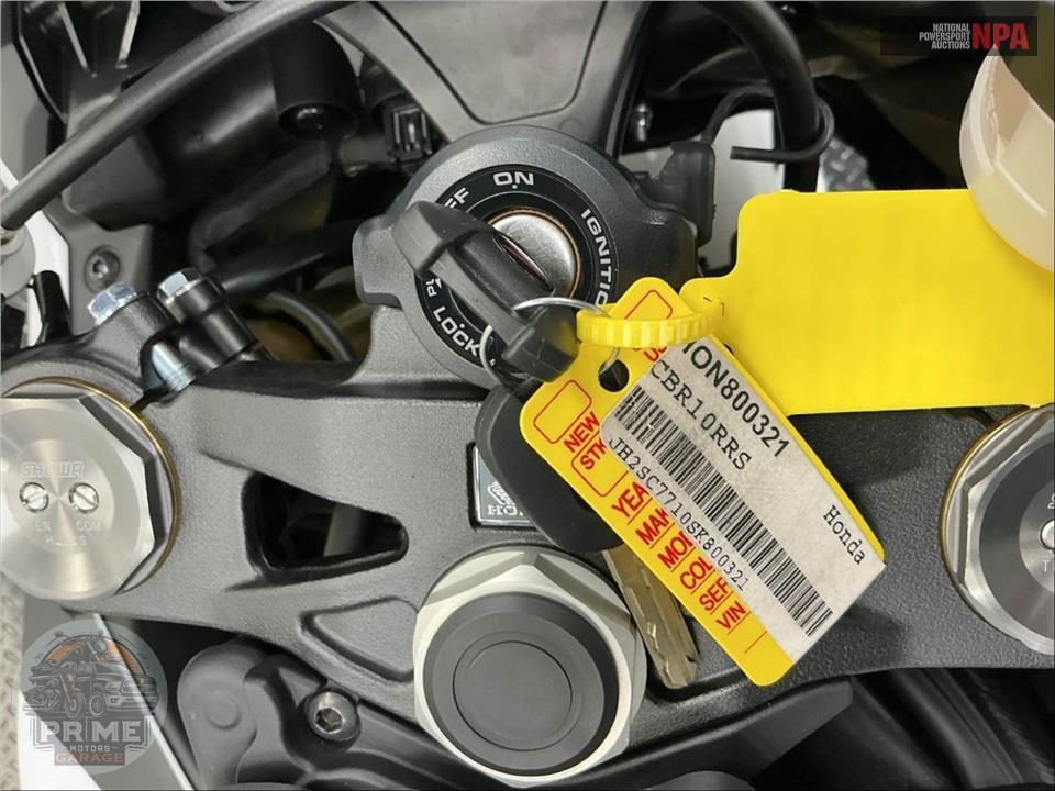 2025 Honda CBR1000RR — фото 12