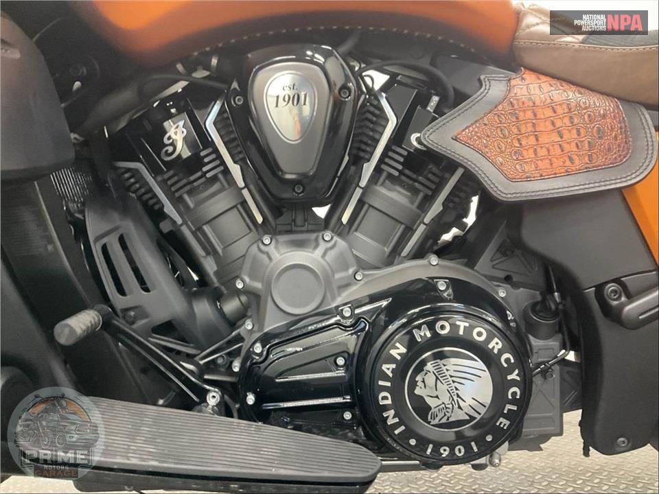 2022 Indian Motorcycle CHALLENGER DARK HORSE ICON — фото 7