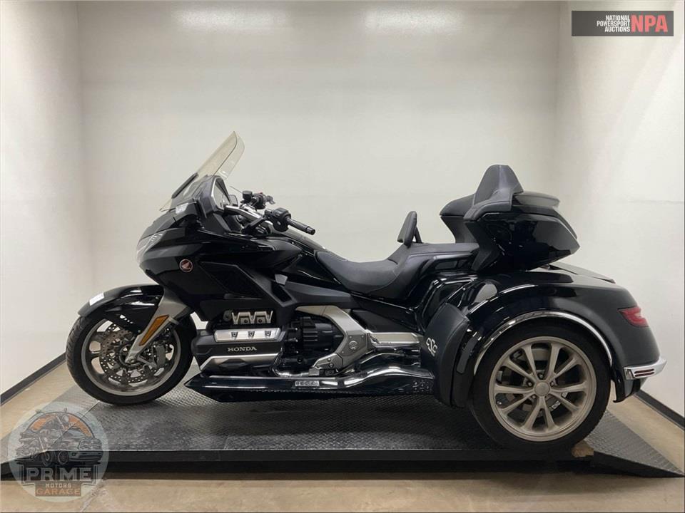 2023 Honda GL1800D GOLDWING TOUR DCT — фото 3