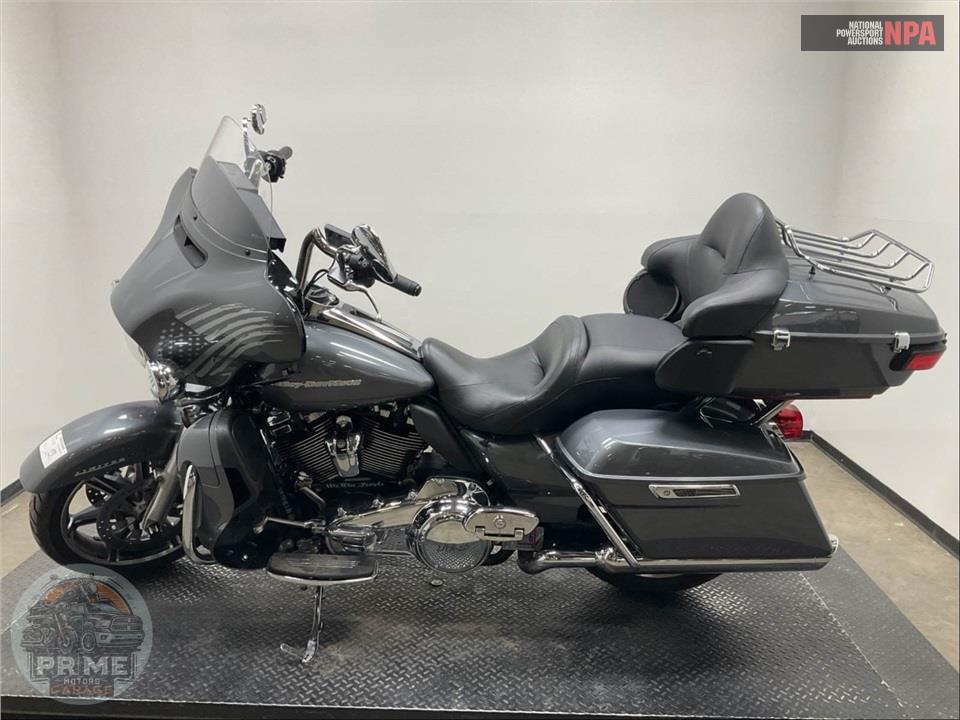 2022 Harley-Davidson FLHTK ULTRA LIMITED — фото 3