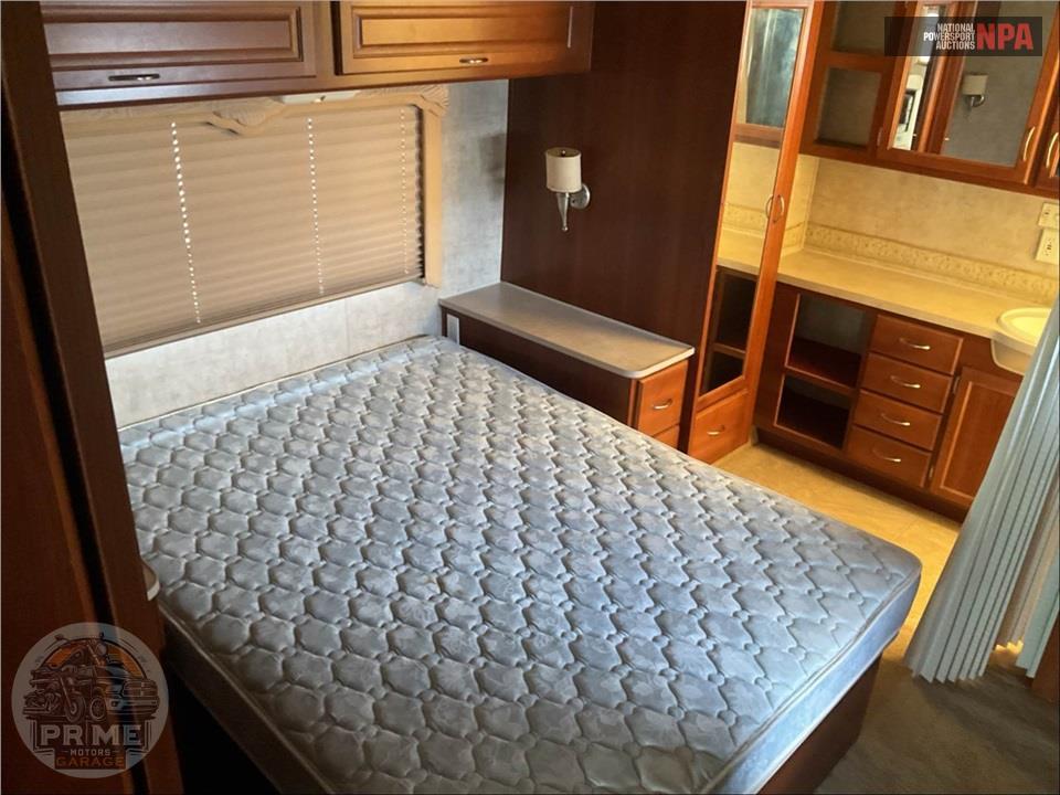 2006 Bounder M-35E (WORKHORSE) — фото 19