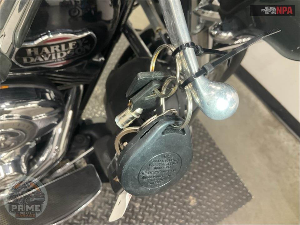 2013 Harley-Davidson FLHTCUTG TRIGLIDE UL CLSC — фото 11