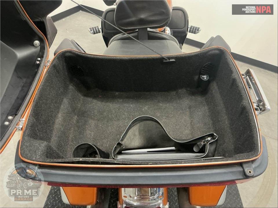 2014 Harley-Davidson FLHTK ELECTRA GLIDE ULTRA LIMITED — фото 28