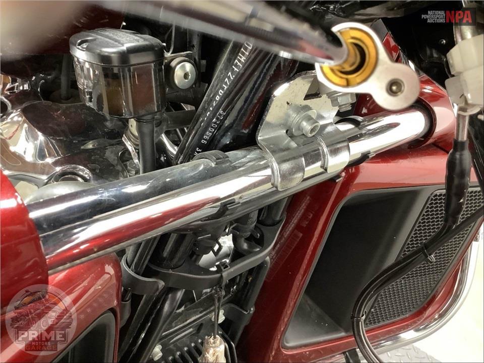 2023 Harley-Davidson FLHTCUTGANV TRI GLIDE ULTRA ANNIVERSARY — фото 11