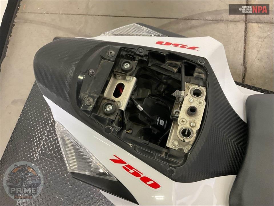 2019 Suzuki GSX-R750L9 — фото 13