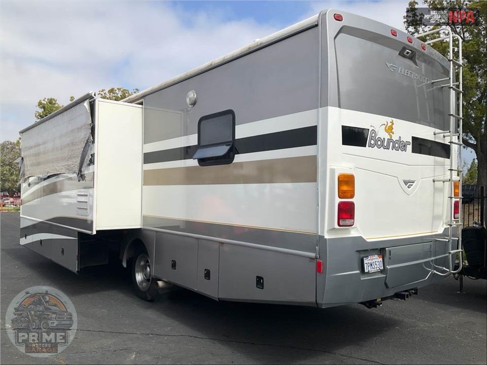 2006 Bounder M-35E (WORKHORSE) — фото 4