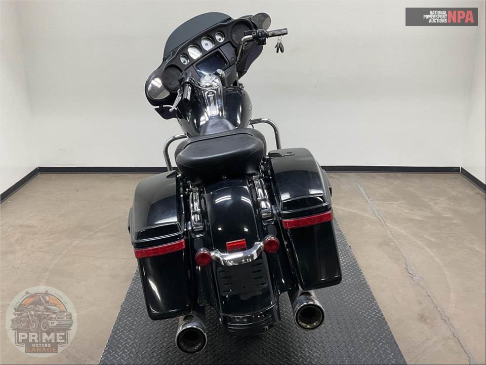 2019 Harley-Davidson FLHX STREET GLIDE — фото 4