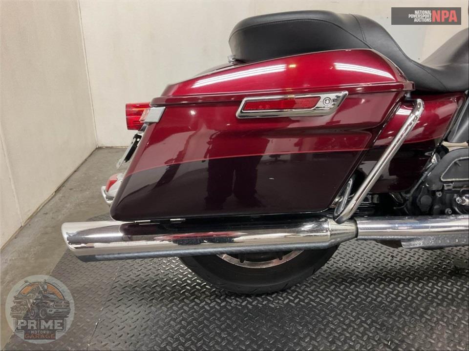 2014 Harley-Davidson FLHTK ELECTRA GLIDE ULTRA LIMITED — фото 23