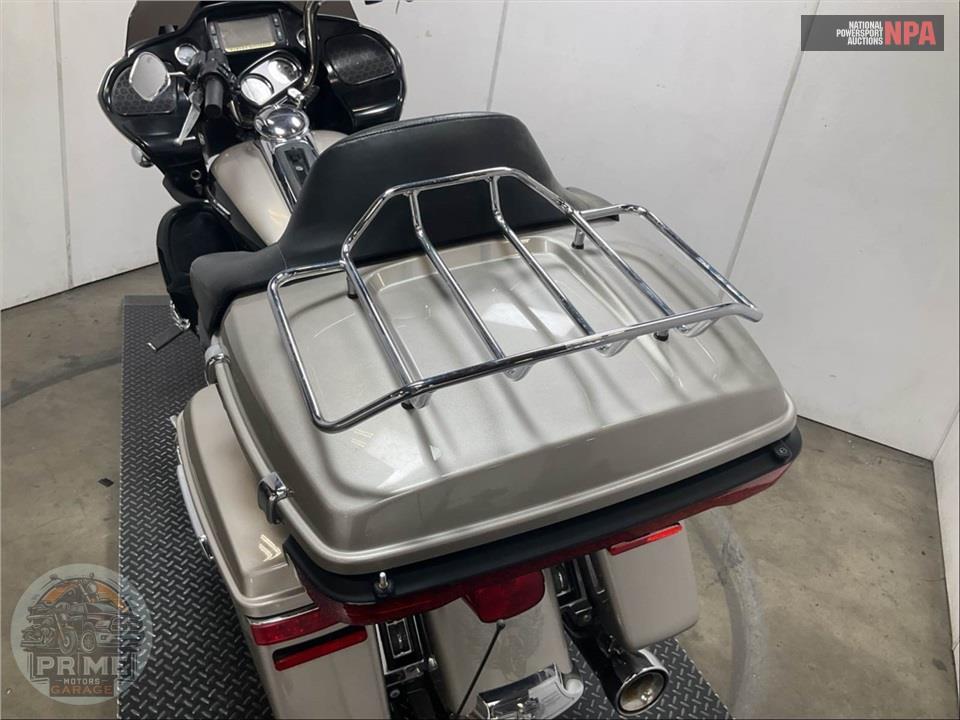 2018 Harley-Davidson FLTRU ROAD GLIDE ULTRA — фото 28