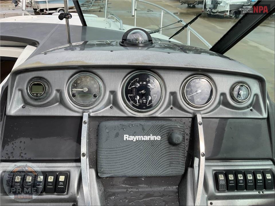 2014 Monterey Boat 260 SPORT YACHT L=28/E=1 300 HP MERC IB — фото 5